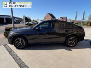 mercedes-glc-200-4matic-coupe-amg-line-gafietgrijs - zijkant